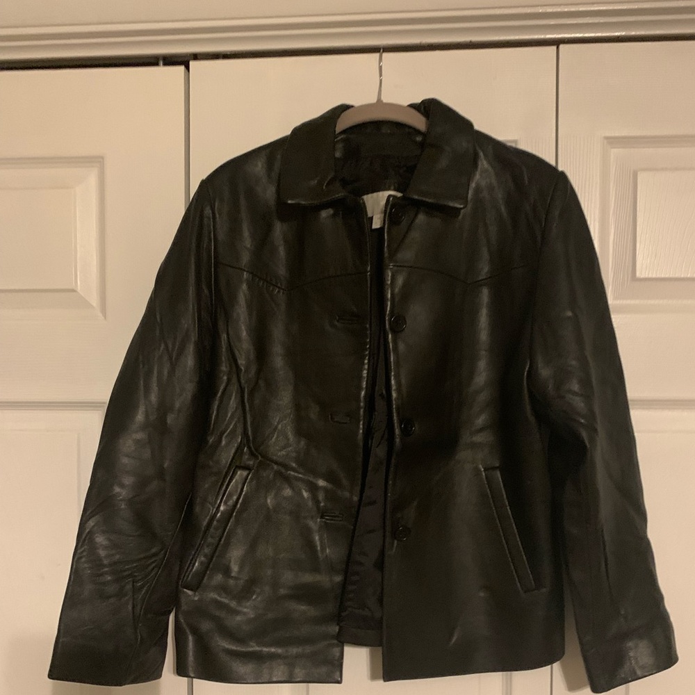 Liz Claiborne Women’s Button Down Leather Coat, Petite Medium,100% Leather,Black